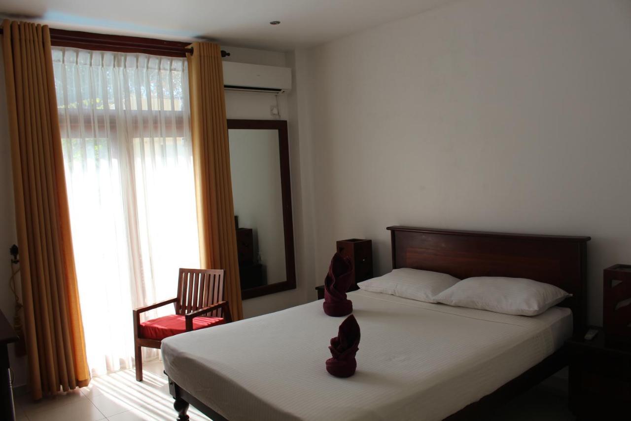 Villa Kapuru Negombo Exterior foto